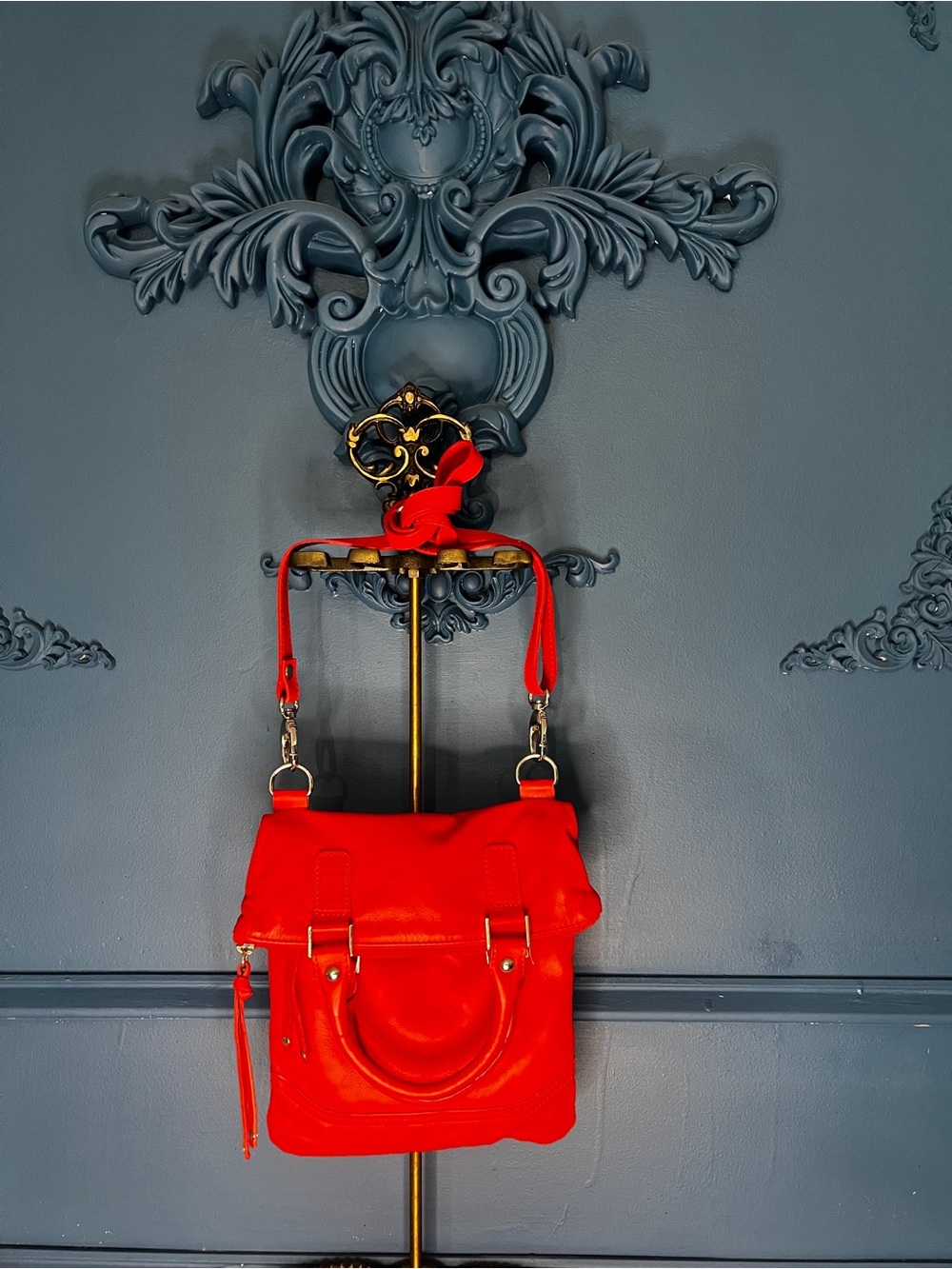Maurizio Taiuti Vibrant Red Leather Crossbody Satchel